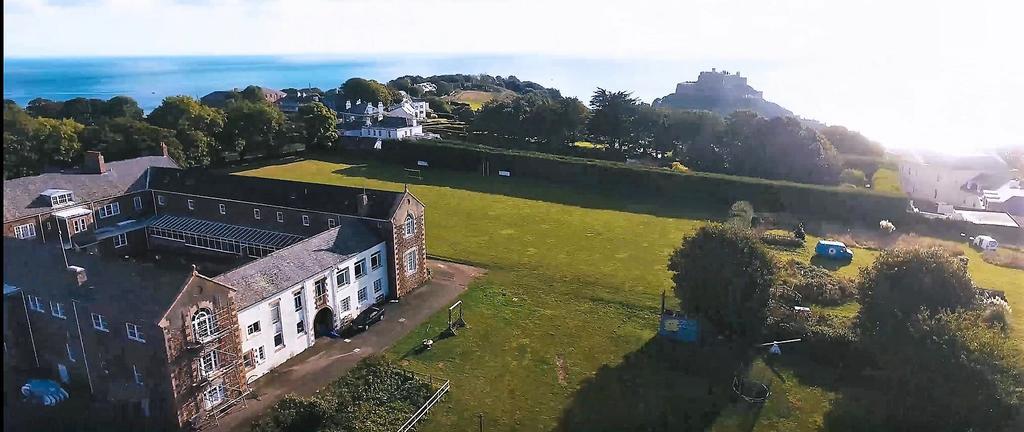 Jersey Accommodation And Activity Centre Gorey Kültér fotó